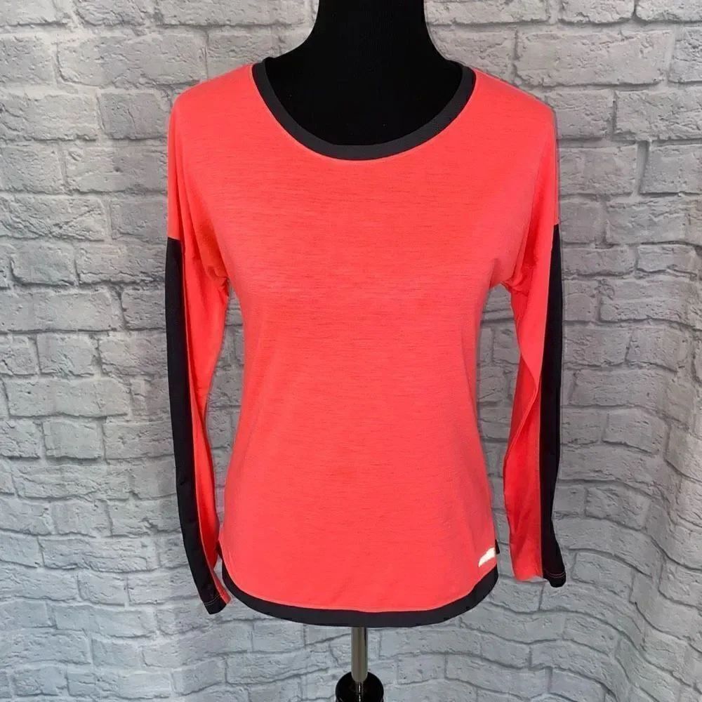 Avia women S Longsleeve Crewneck activewear top w/mesh side sleeves orange/black